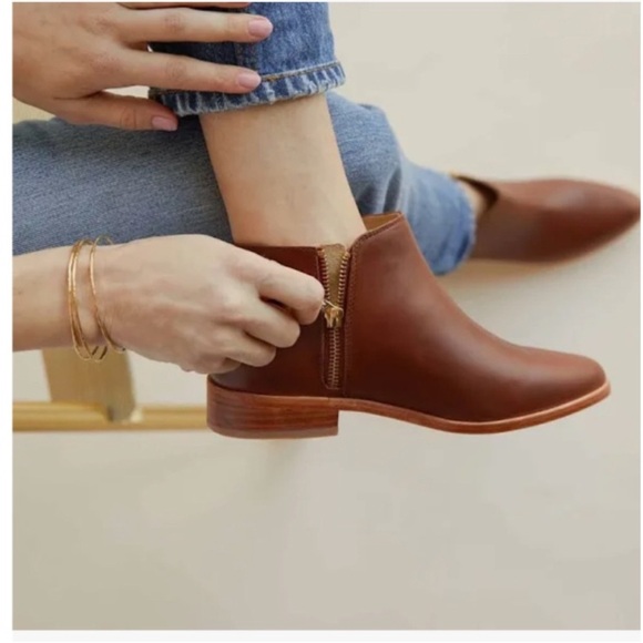 NISOLO Women's Lana Leather Waterproof Ankle Boots Brandy Brown Zip Size 9.5 EUC - Picture 2 of 12